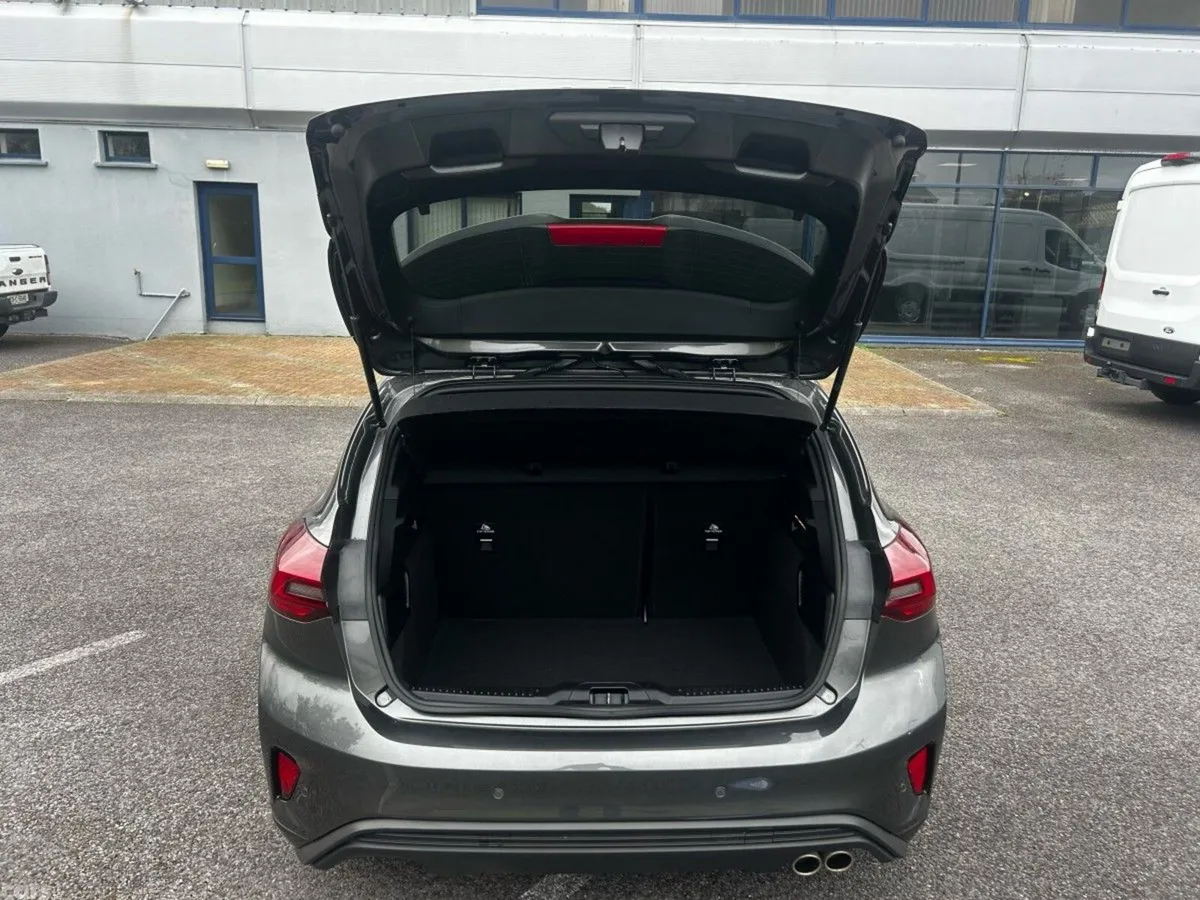 Ford Focus ST-Line X 1.0L EcoBoost 125PS mHEV, Cork