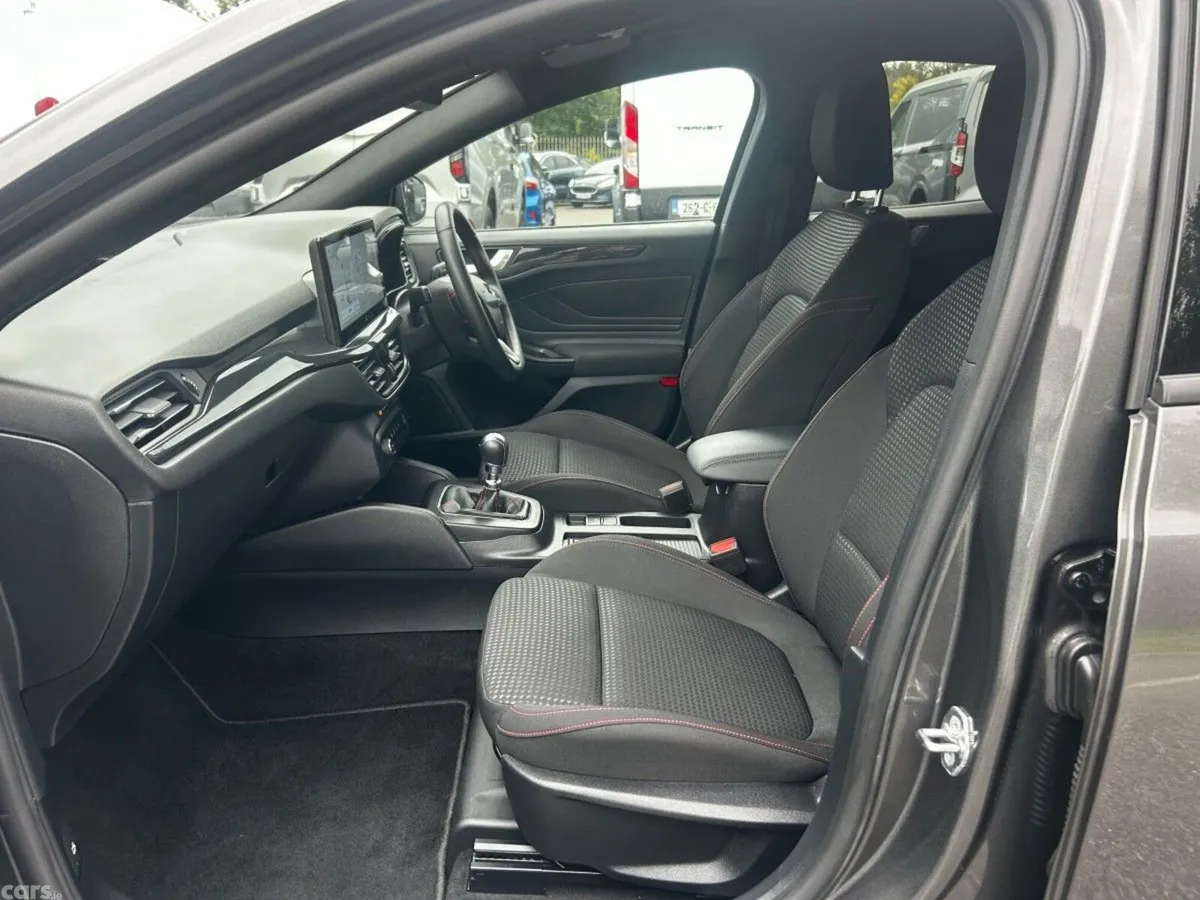 Ford Focus ST-Line X 1.0L EcoBoost 125PS mHEV, Cork