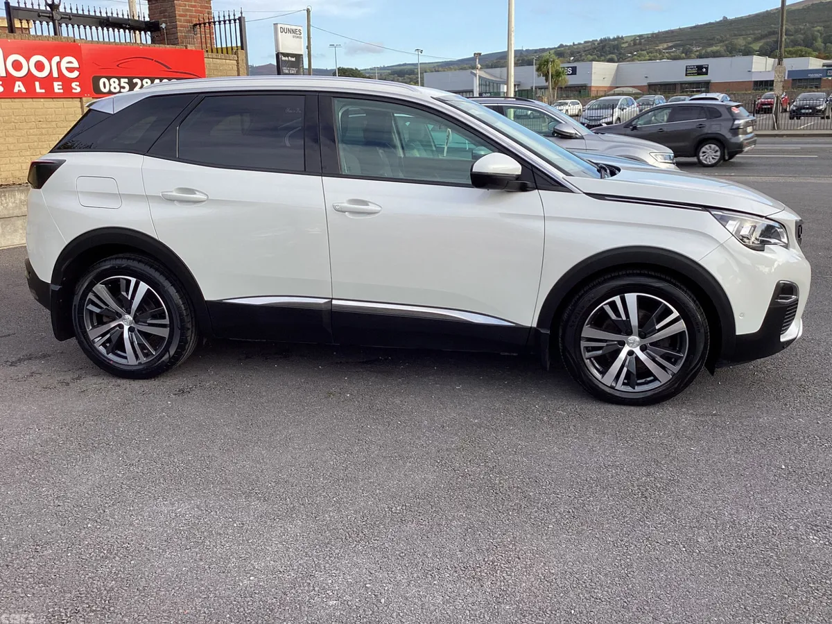 Peugeot 3008 MPV, Diesel, 2020, White