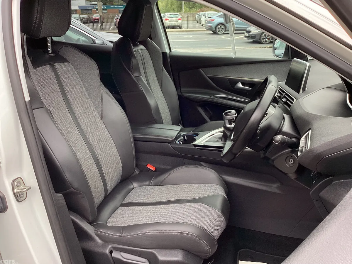 Peugeot 3008 MPV, Diesel, 2020, White