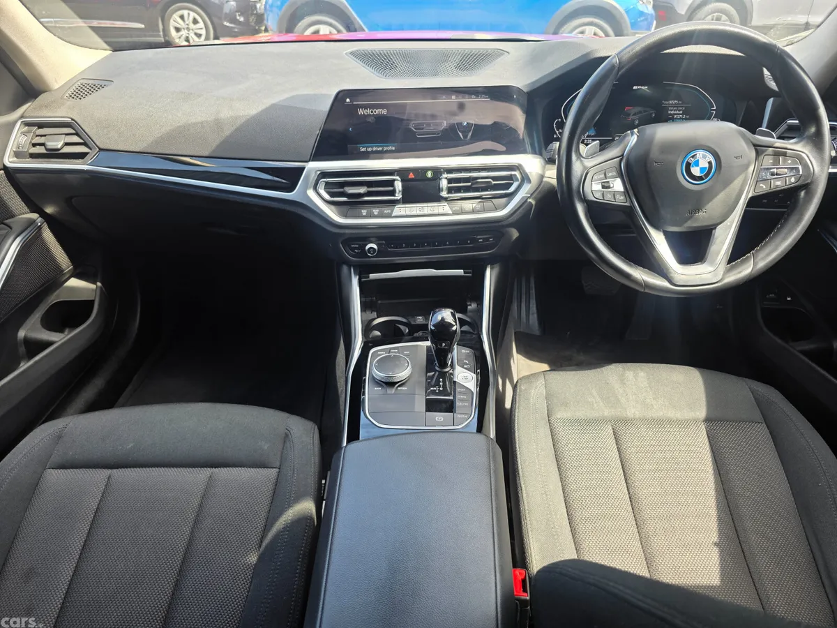 BMW 3-Series Estate, Petrol Hybrid, 2022, Red