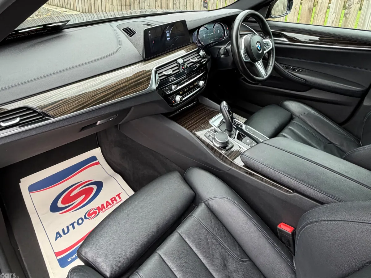 BMW 5-Series Saloon, Petrol Plug-in Hybrid, 2018, Blue