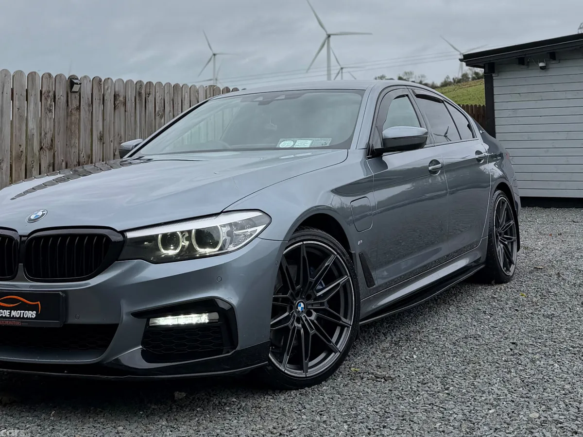 BMW 5-Series Saloon, Petrol Plug-in Hybrid, 2018, Blue