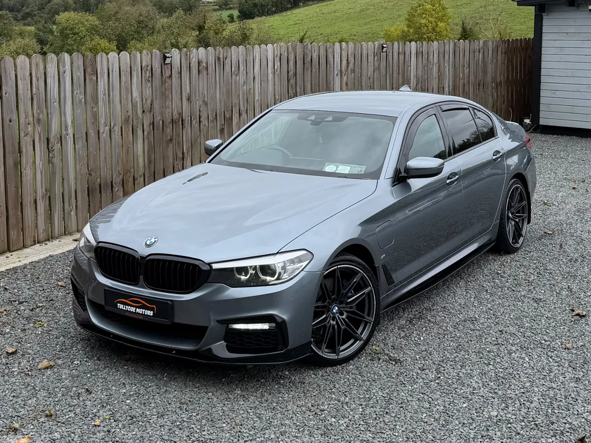 BMW 5-Series Saloon, Petrol Plug-in Hybrid, 2018, Blue