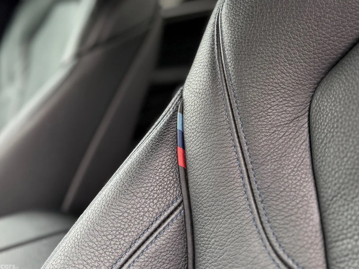 BMW 5-Series Saloon, Petrol Plug-in Hybrid, 2018, Blue