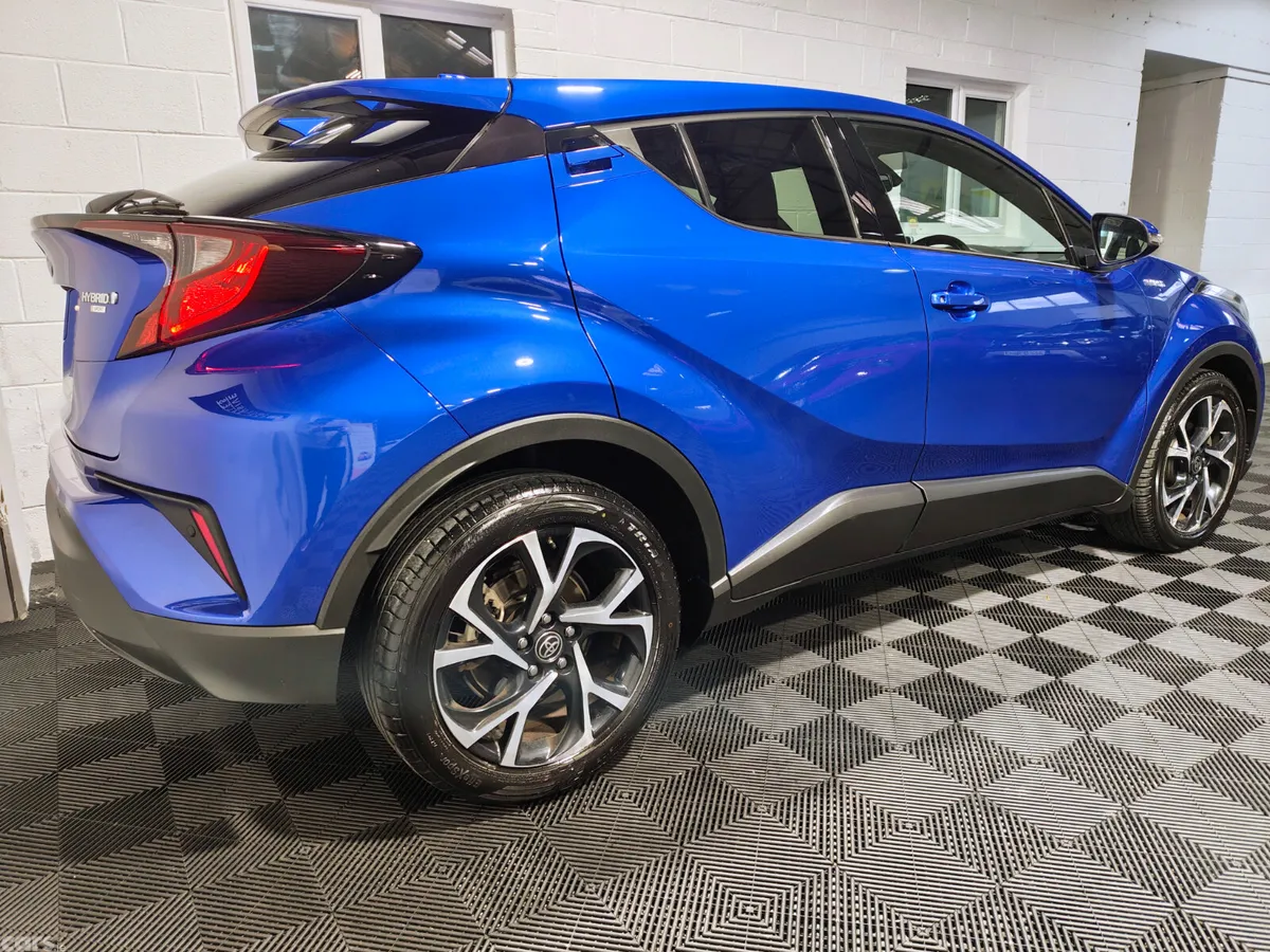 Toyota C-HR Hatchback, Petrol Hybrid, 2022, Blue