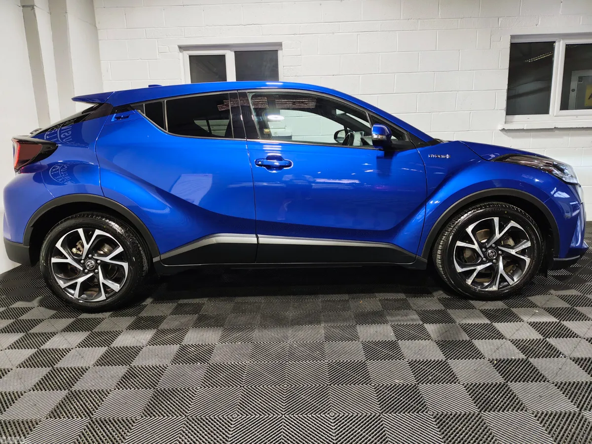 Toyota C-HR Hatchback, Petrol Hybrid, 2022, Blue