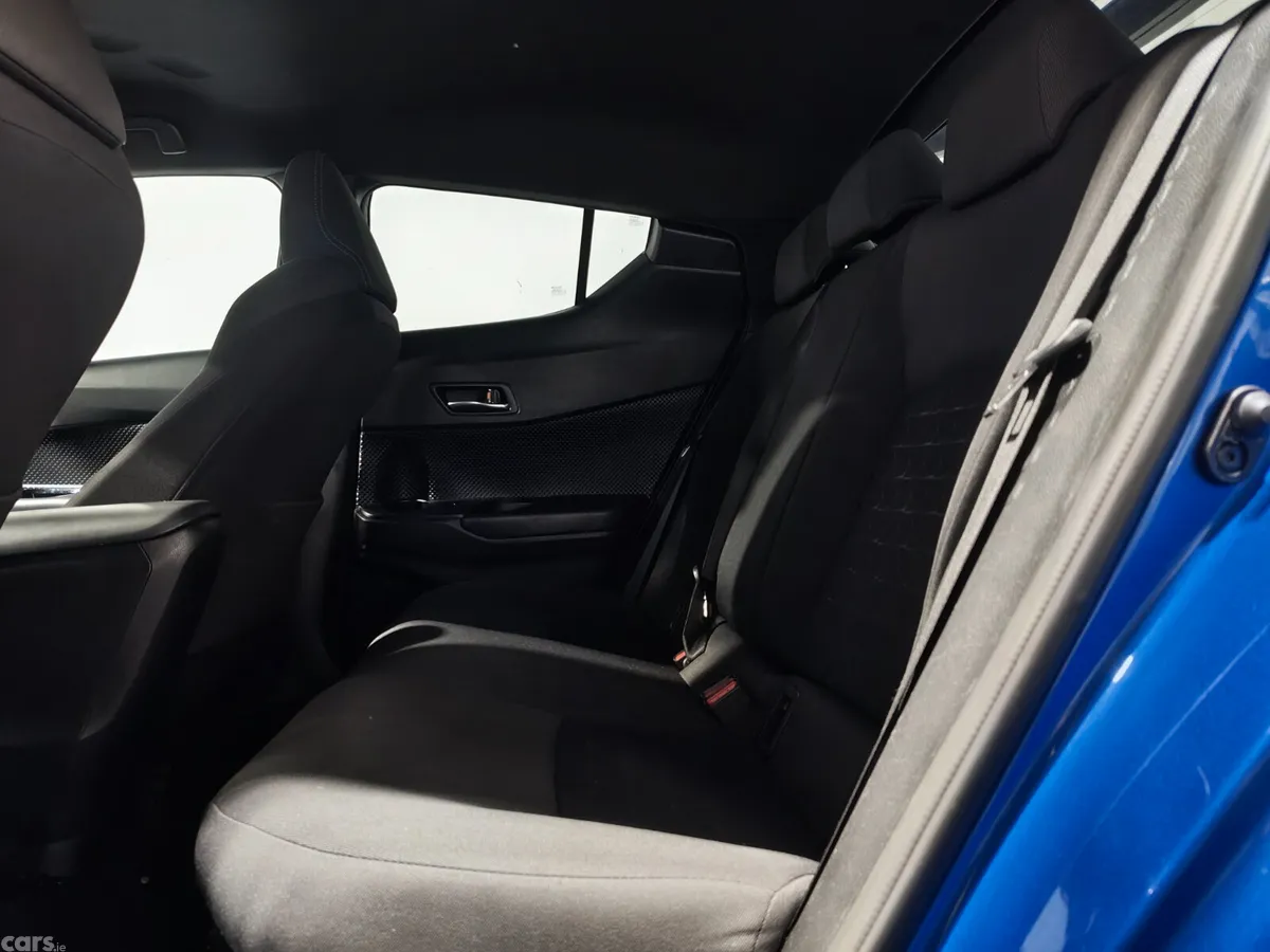 Toyota C-HR Hatchback, Petrol Hybrid, 2022, Blue