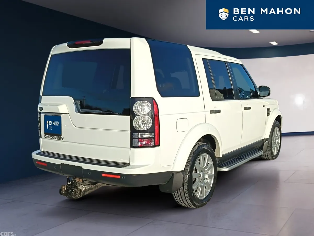 Land Rover Discovery SUV, Diesel, 2016, White