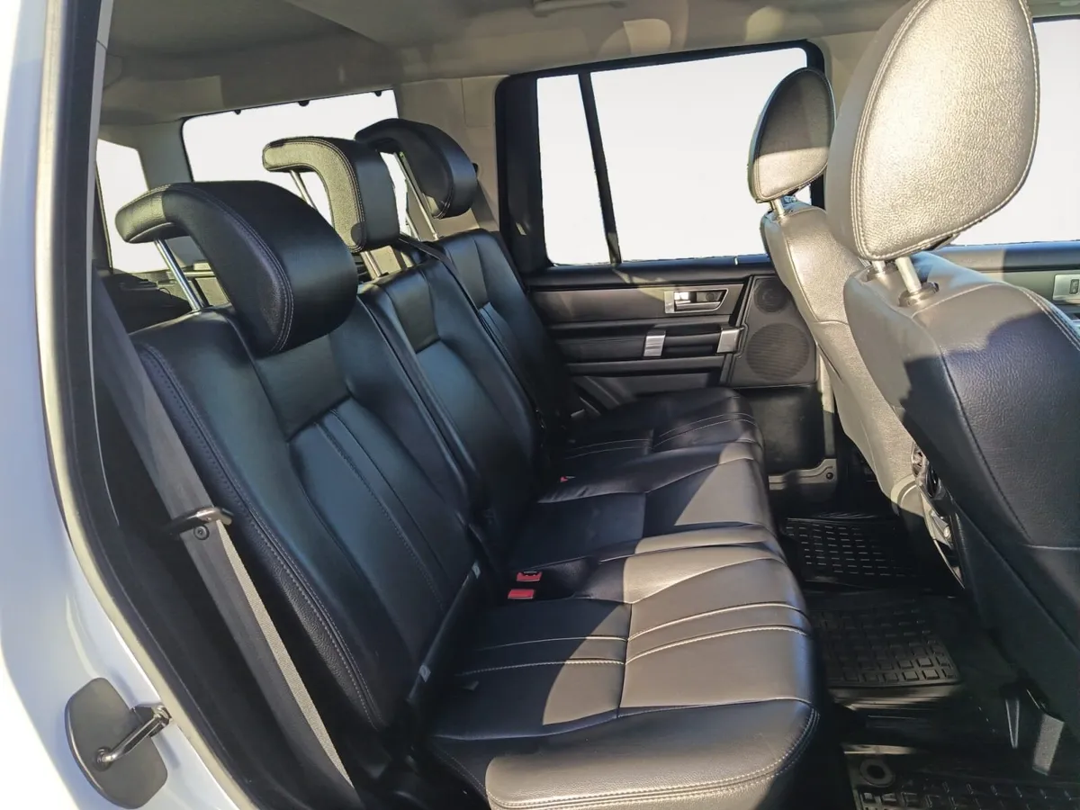 Land Rover Discovery SUV, Diesel, 2016, White