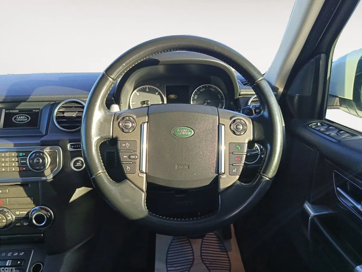 Land Rover Discovery SUV, Diesel, 2016, White