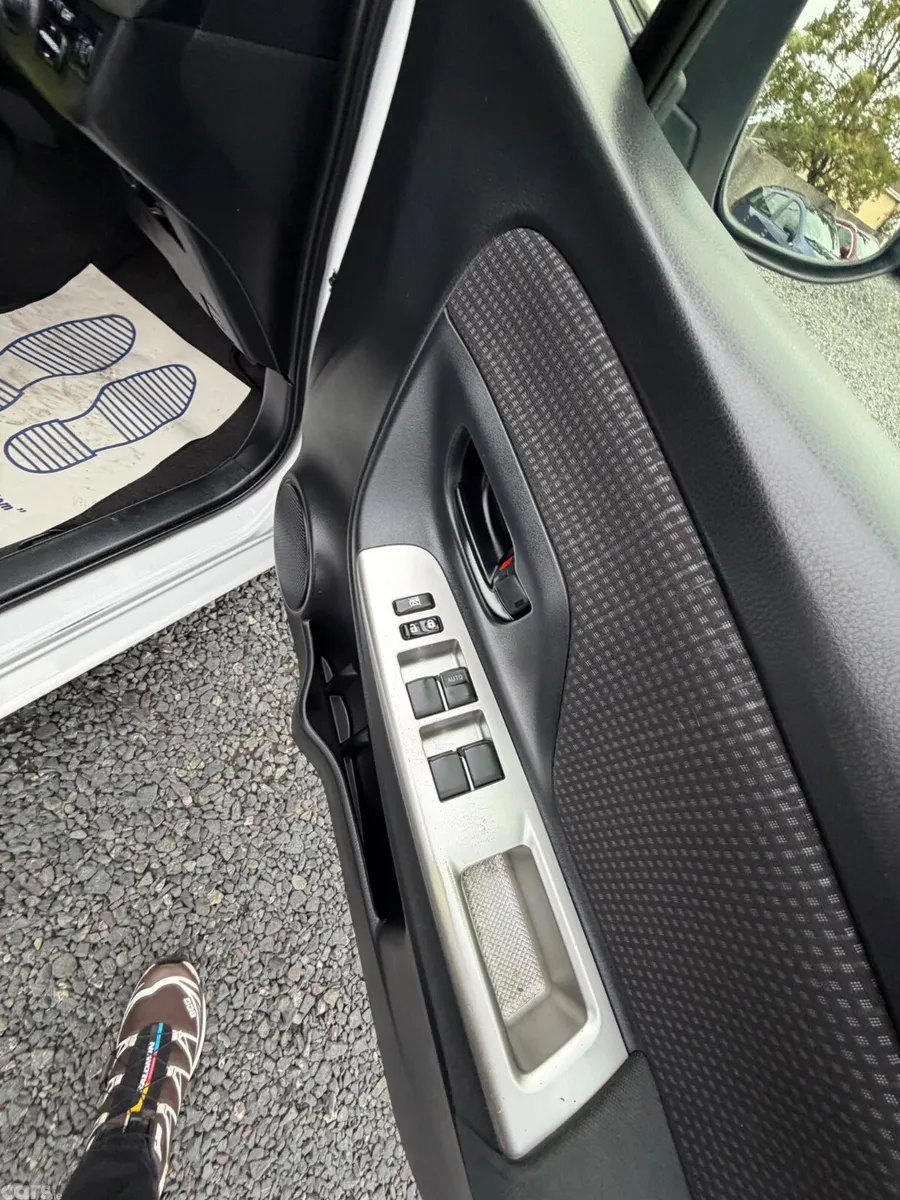 Toyota Vitz Hatchback, Petrol, 2016, White