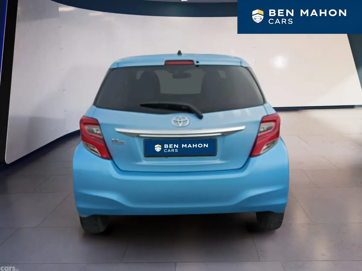 Toyota Vitz Hatchback, Petrol, 2015, Blue