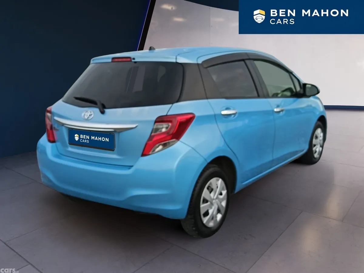 Toyota Vitz Hatchback, Petrol, 2015, Blue