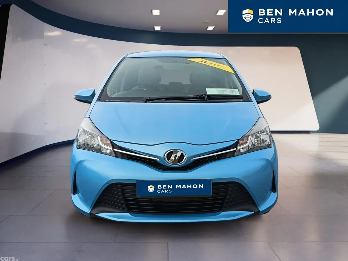 Toyota Vitz Hatchback, Petrol, 2015, Blue