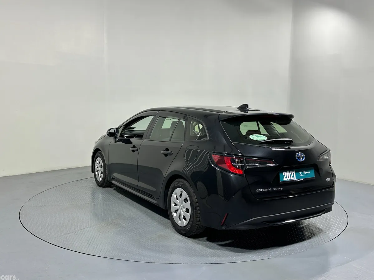 Toyota Corolla Estate, Petrol Hybrid, 2021, Black