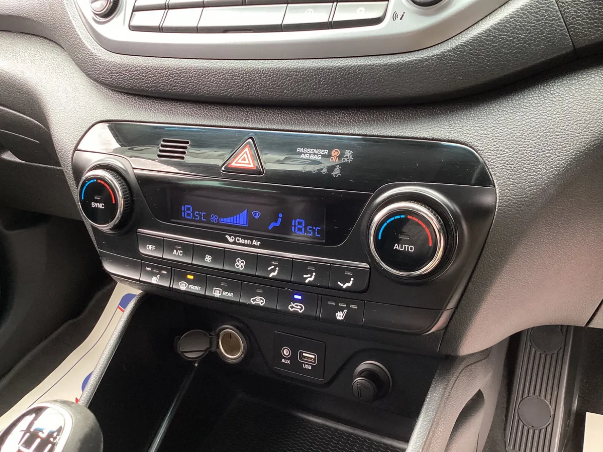 Hyundai Tucson SUV, Diesel, 2016, Silver