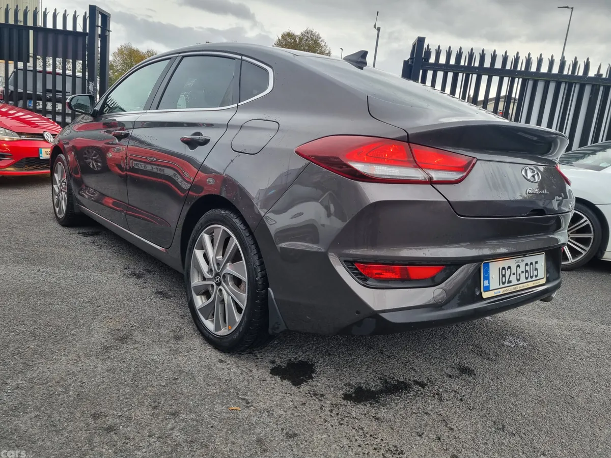 Hyundai i30 Hatchback, Petrol, 2018, Brown