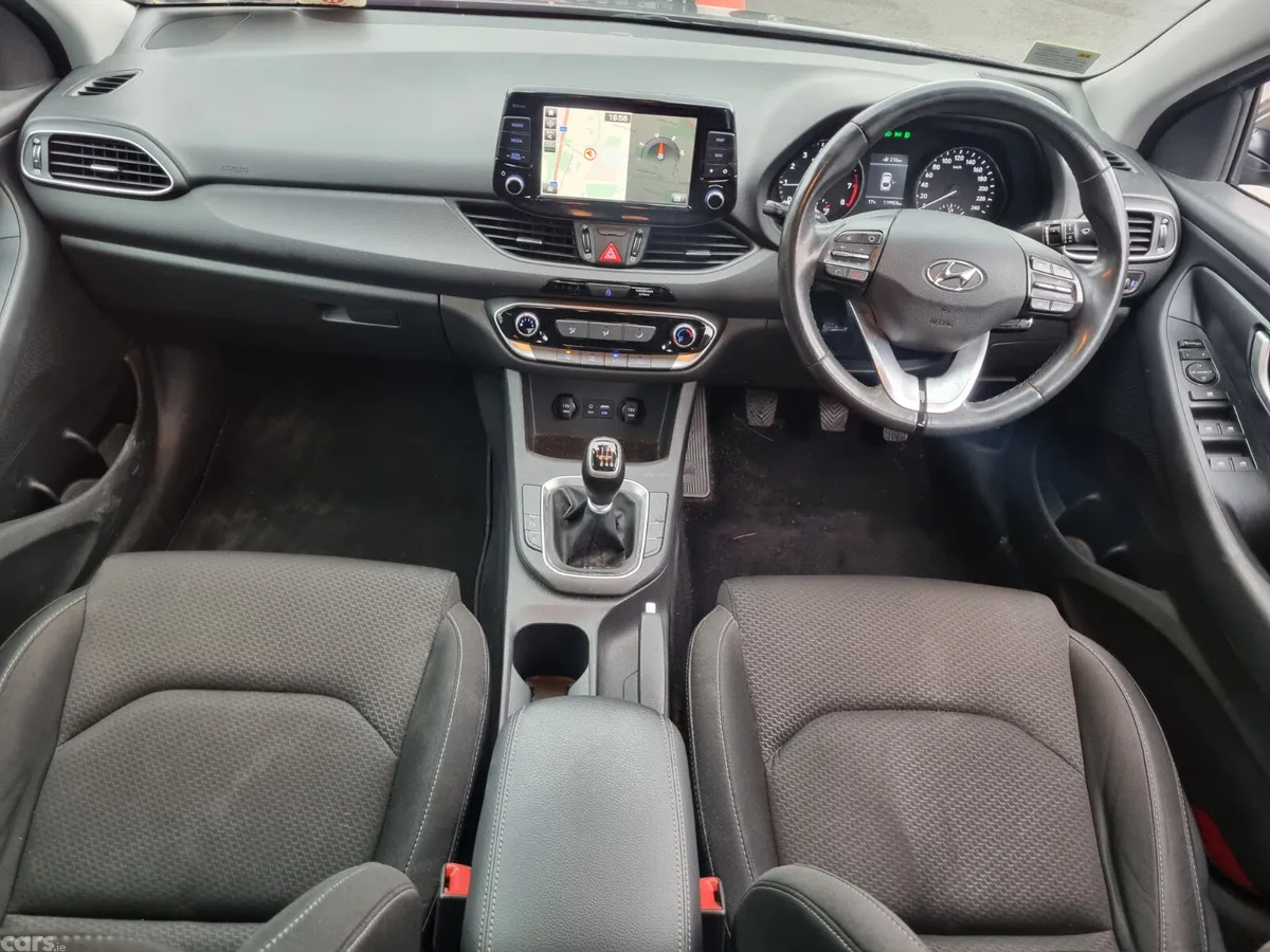 Hyundai i30 Hatchback, Petrol, 2018, Brown