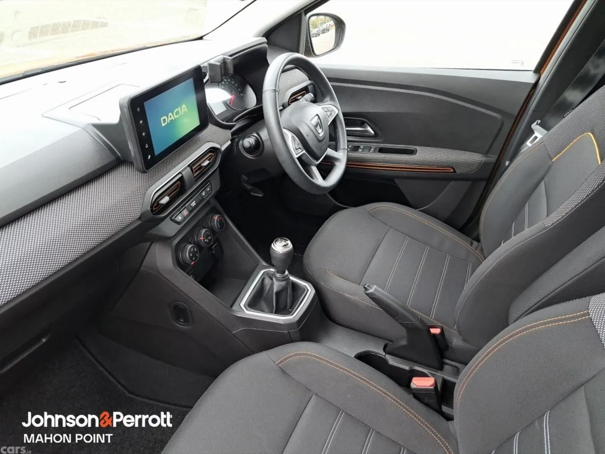 Dacia Sandero Stepway Hatchback, Petrol, 2022, Orange
