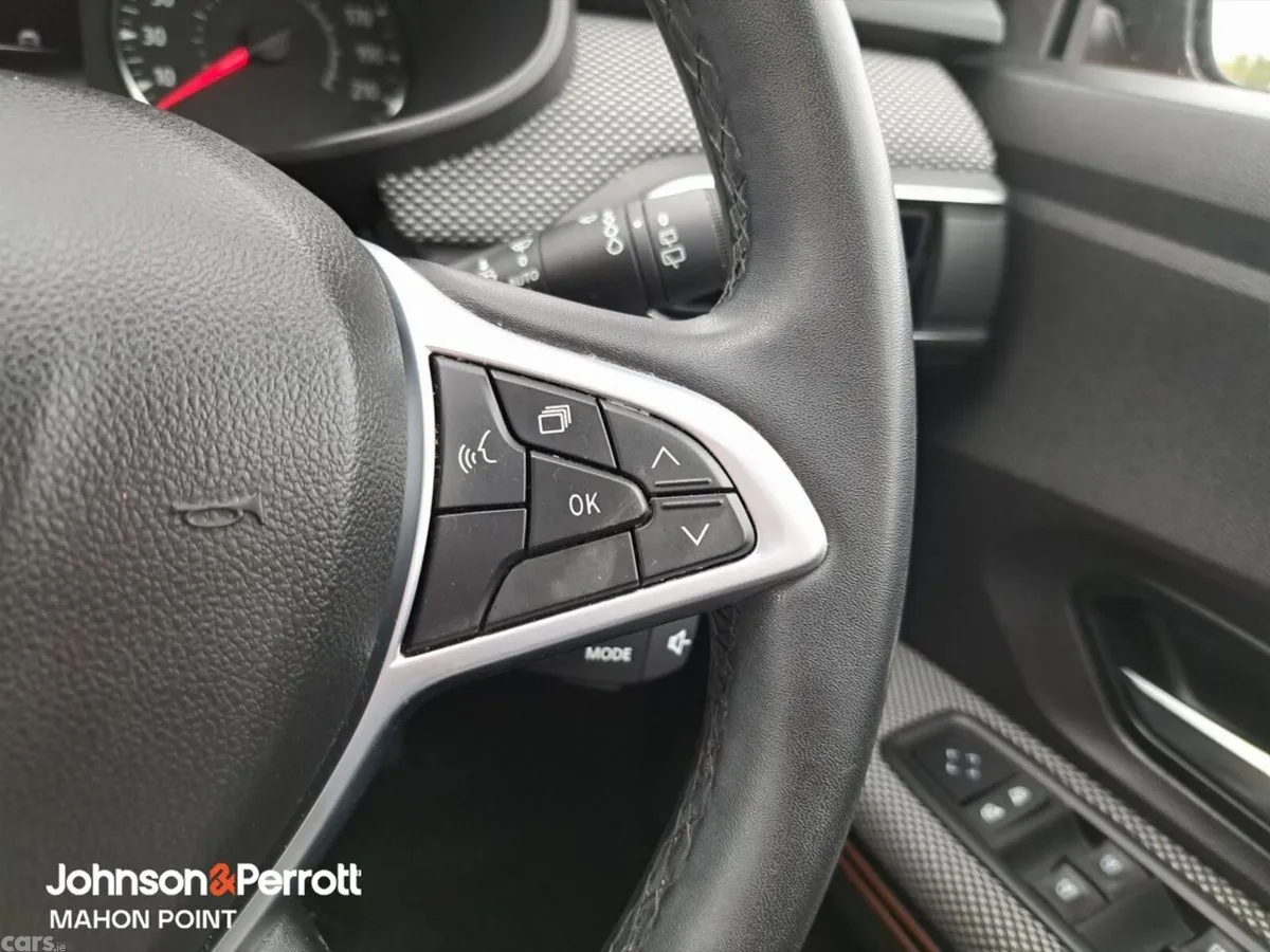 Dacia Sandero Stepway Hatchback, Petrol, 2022, Orange