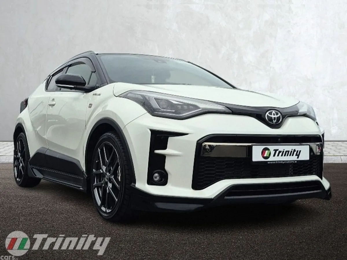 Toyota C-HR SUV, Petrol Hybrid, 2020, White