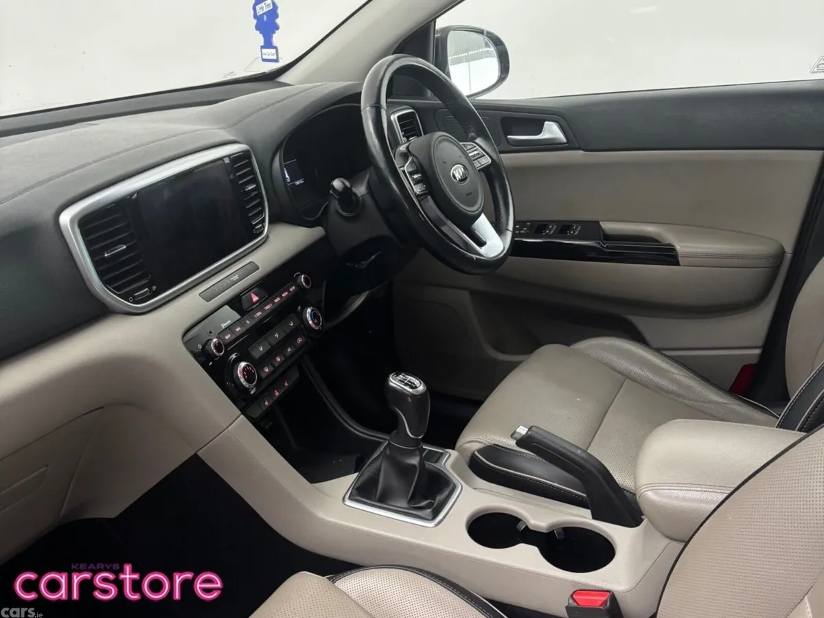Kia Sportage SUV, Diesel Hybrid, 2021, Black