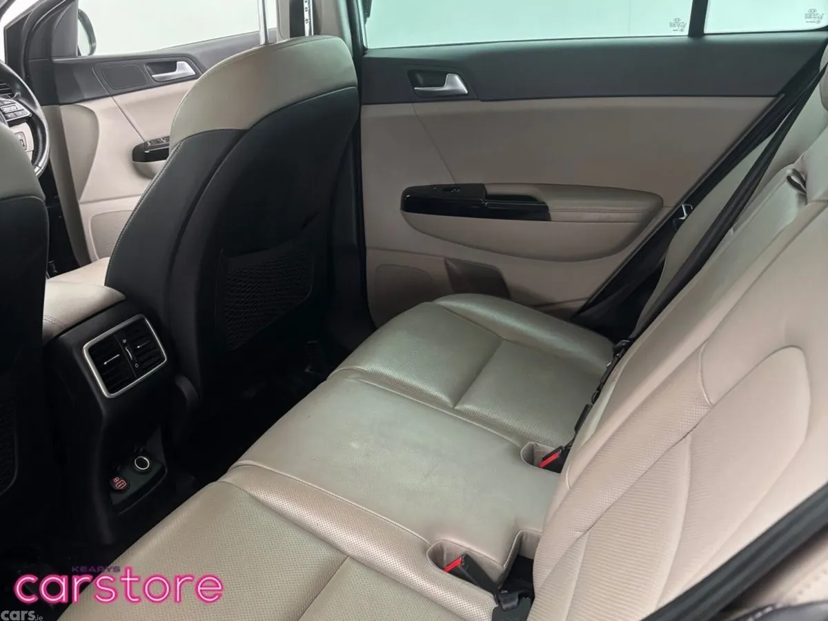 Kia Sportage SUV, Diesel Hybrid, 2021, Black