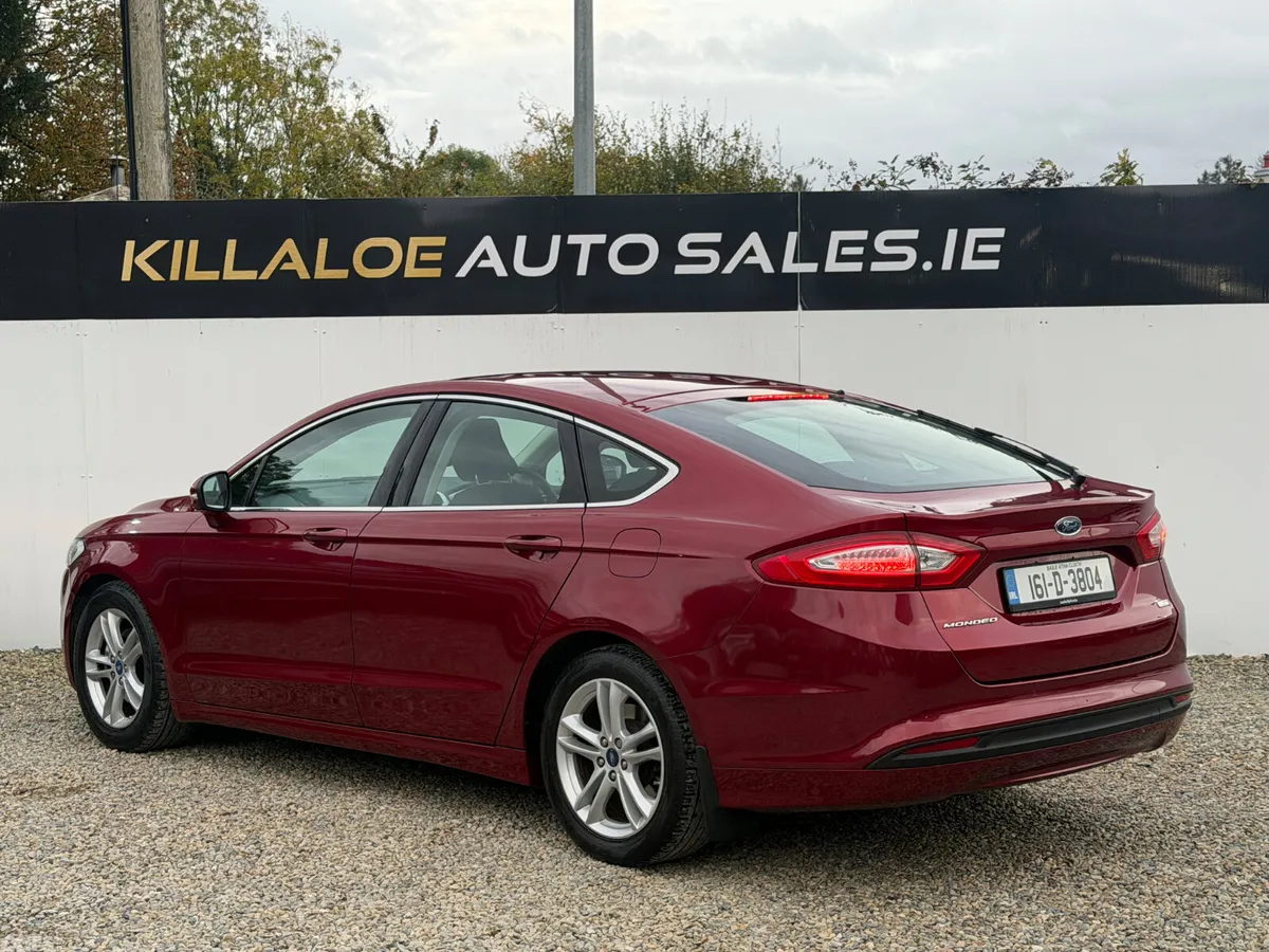 Ford Mondeo Hatchback, Diesel, 2016, Red