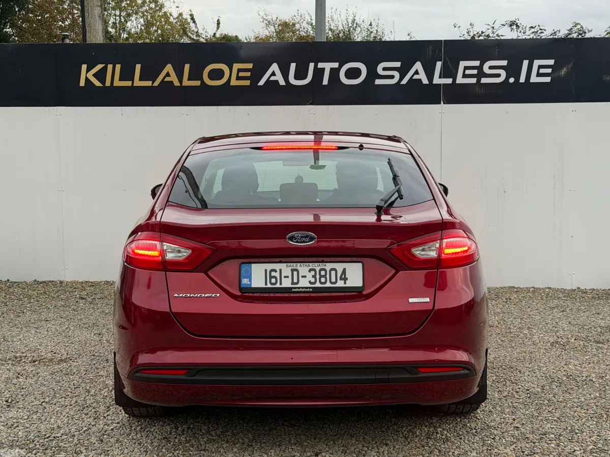 Ford Mondeo Hatchback, Diesel, 2016, Red