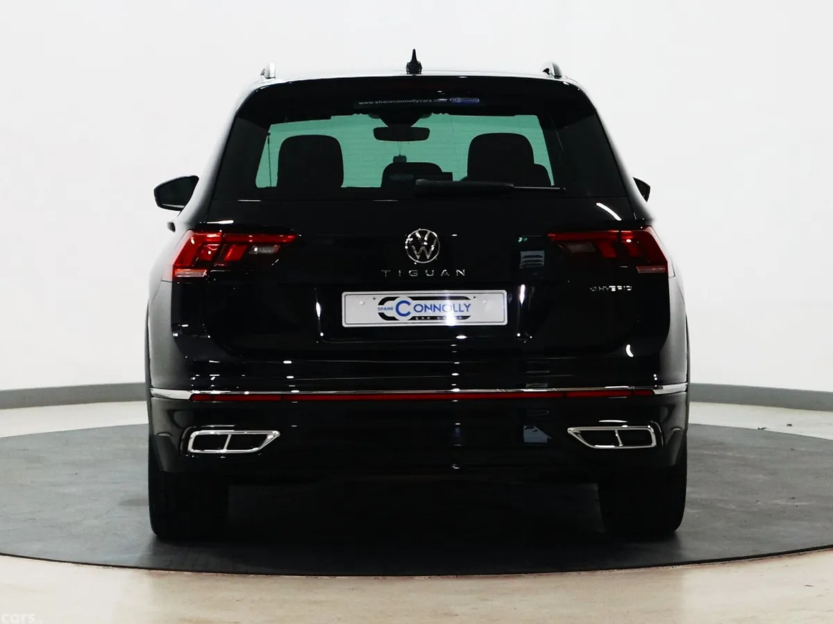 Volkswagen Tiguan SUV, Petrol Hybrid, 2023, Black
