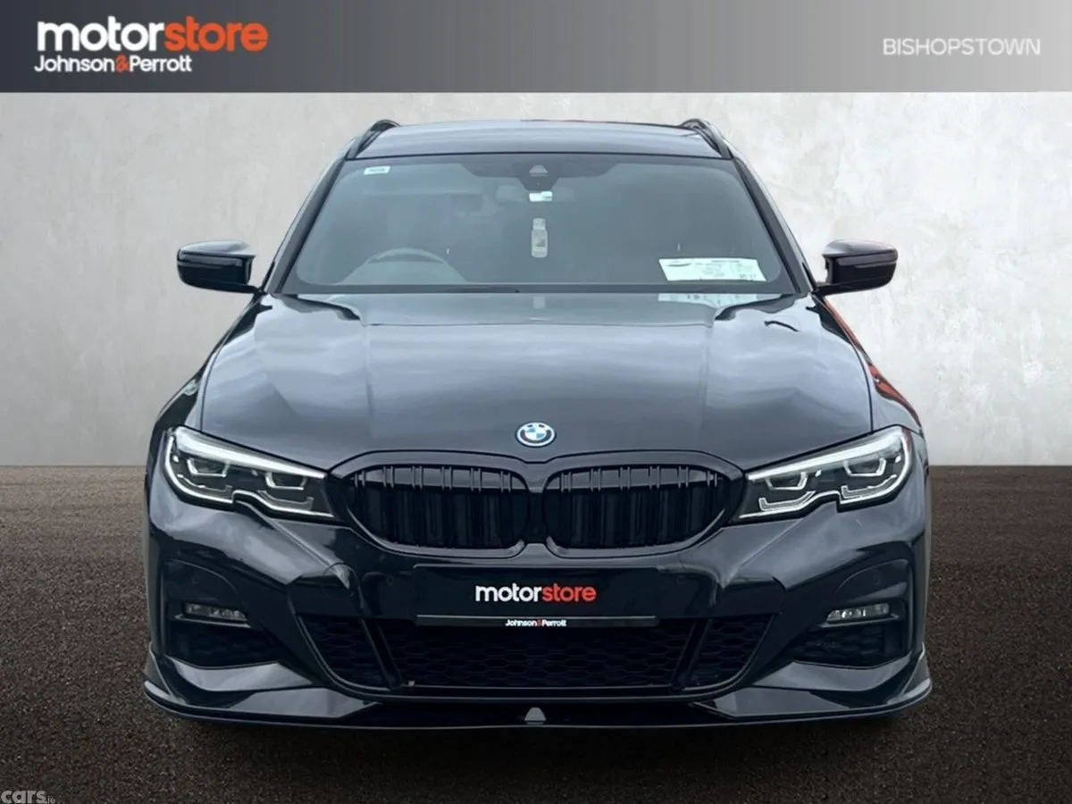 BMW 3-Series Estate, Petrol Plug-in Hybrid, 2022, Black