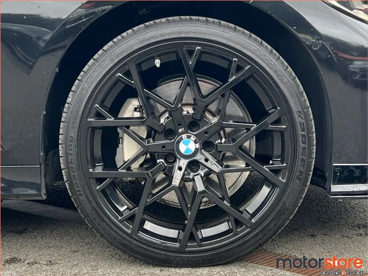 BMW 3-Series Estate, Petrol Plug-in Hybrid, 2022, Black