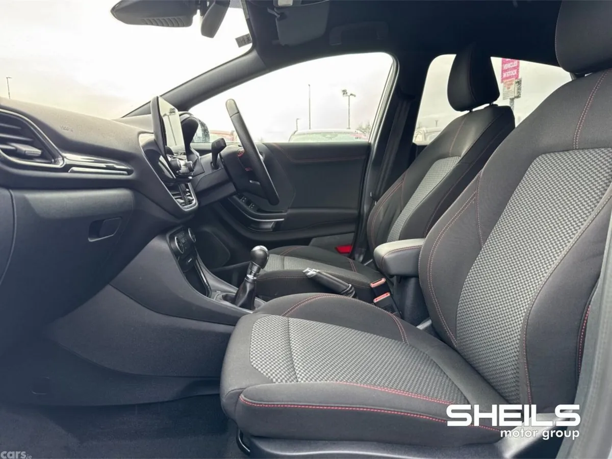 Ford Puma MPV, Petrol, 2024, Grey
