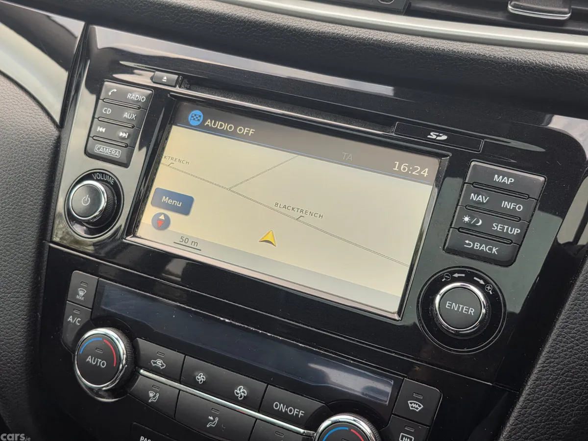 Nissan Qashqai Hatchback, Diesel, 2016, Grey