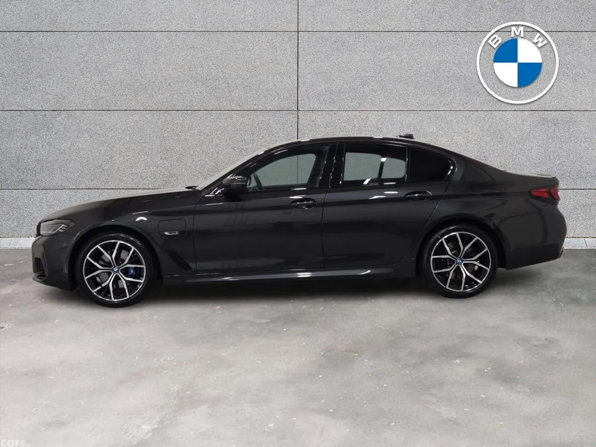 BMW 5-Series Saloon, Petrol Plug-in Hybrid, 2022, Grey