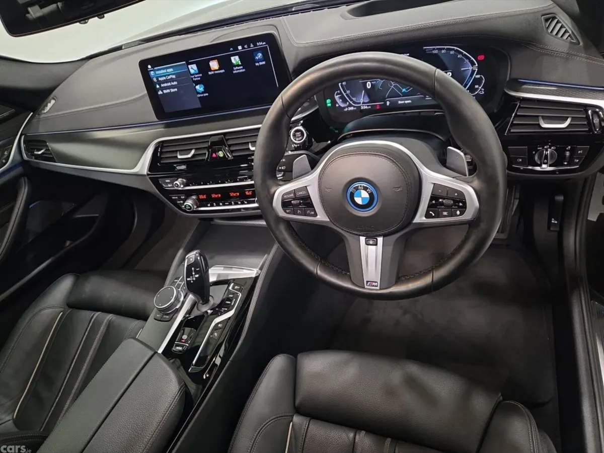 BMW 5-Series Saloon, Petrol Plug-in Hybrid, 2022, Grey