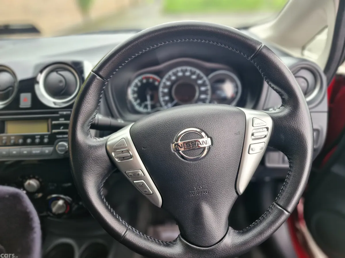 Nissan Note MPV, Petrol, 2016, Red