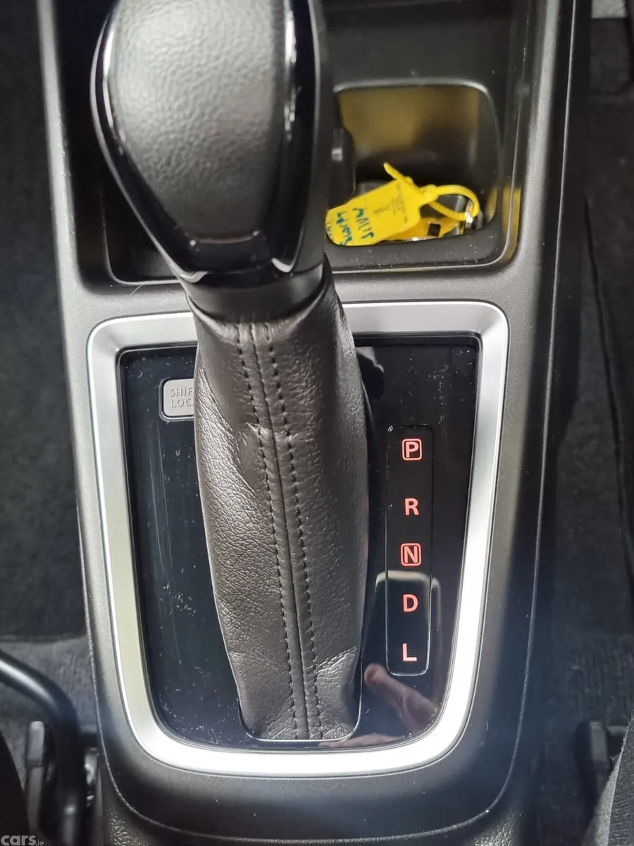 Suzuki Swift Hatchback, Petrol, 2019, Silver