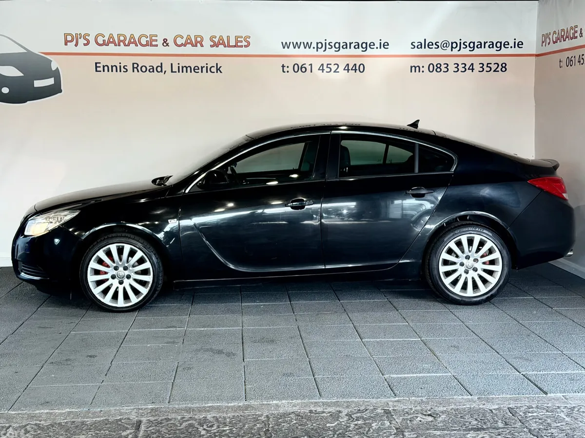 Opel Insignia Hatchback, Diesel, 2011, Black