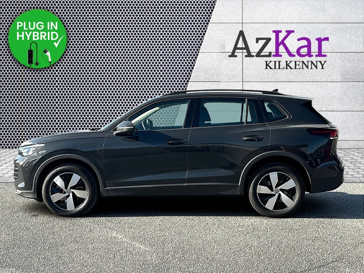 Volkswagen Tiguan SUV, Petrol Plug-in Hybrid, 2025, Grey