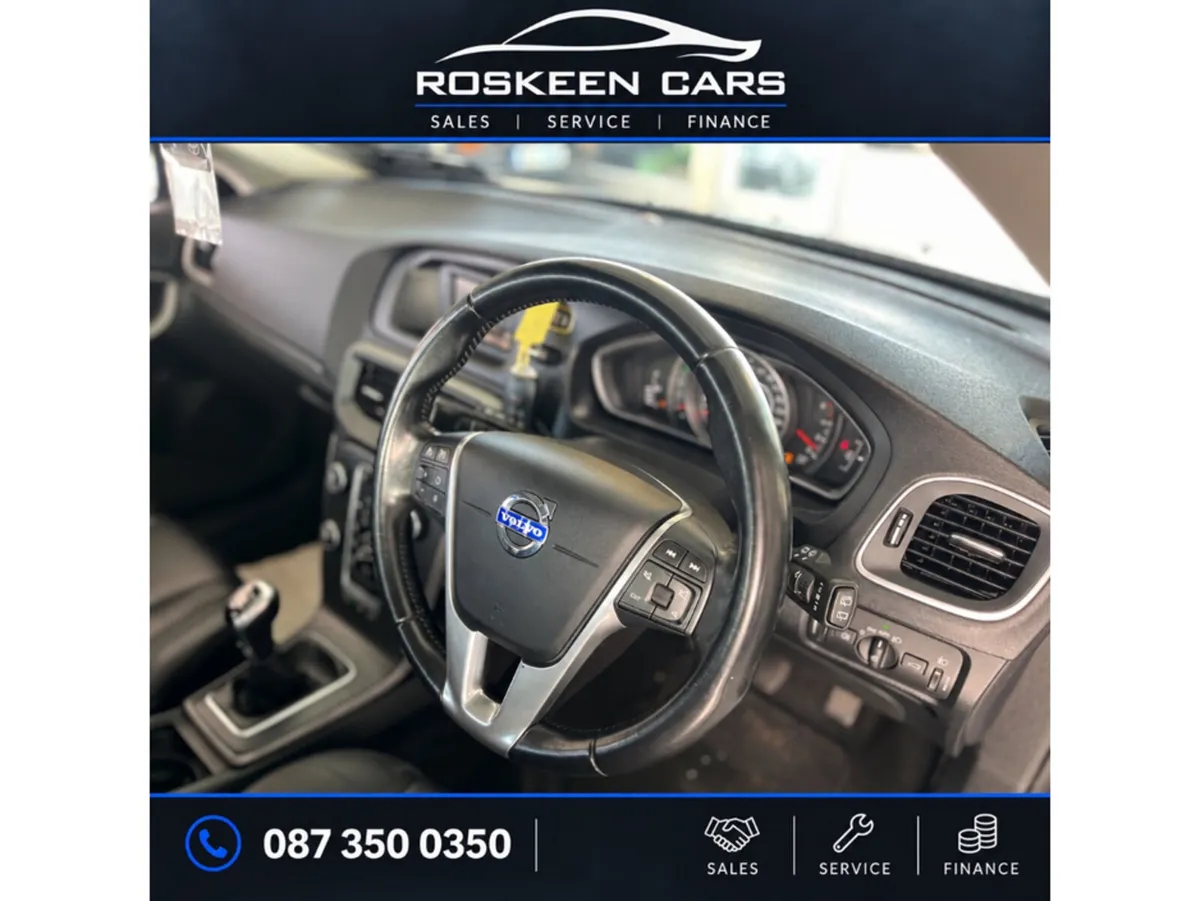 Volvo V40 Hatchback, Diesel, 2015, Grey