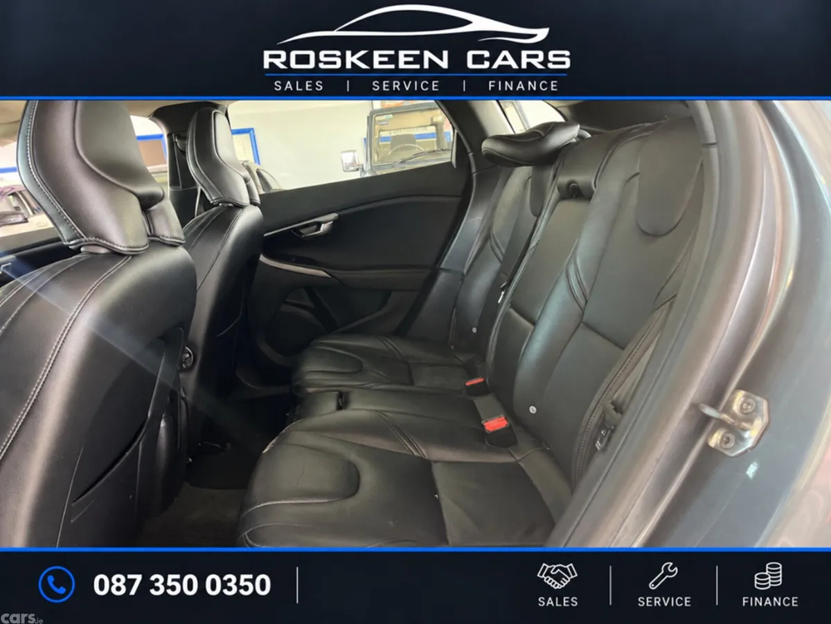 Volvo V40 Hatchback, Diesel, 2015, Grey