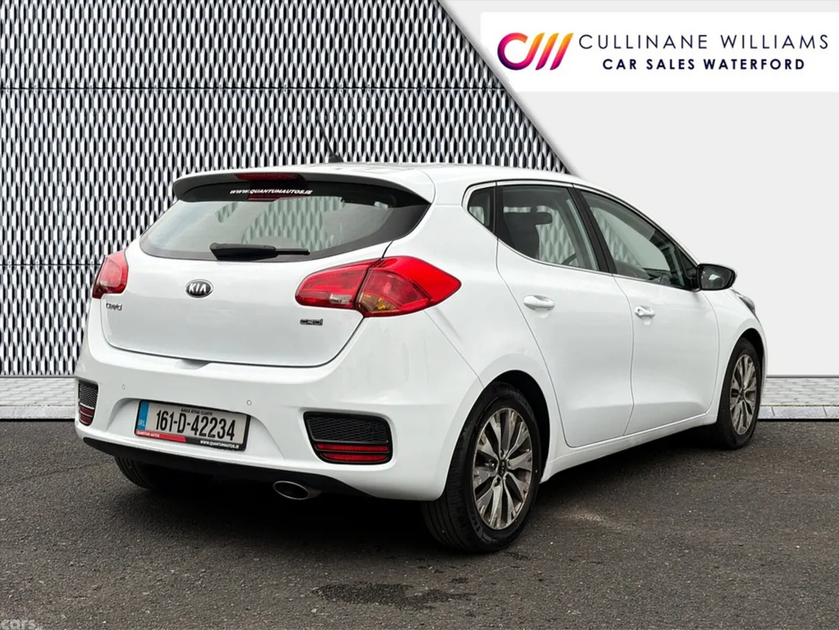 Kia Ceed Hatchback, Diesel, 2016, White