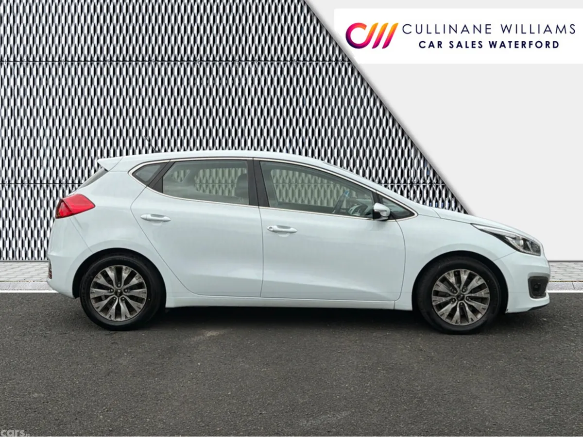 Kia Ceed Hatchback, Diesel, 2016, White