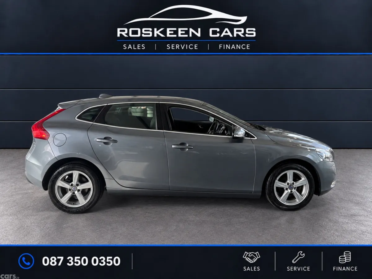 Volvo V40 Hatchback, Diesel, 2015, Grey