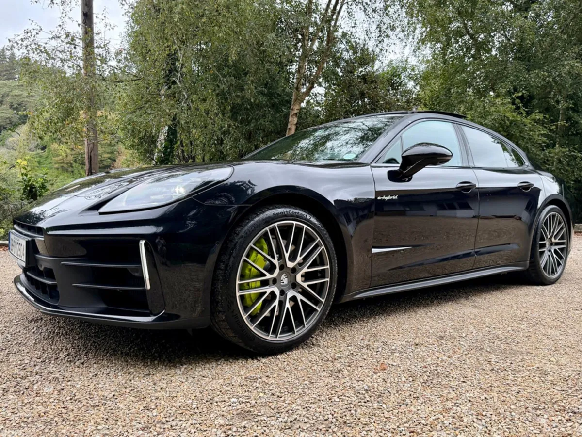 Porsche Panamera Hatchback, Petrol Plug-in Hybrid, 2025, Black