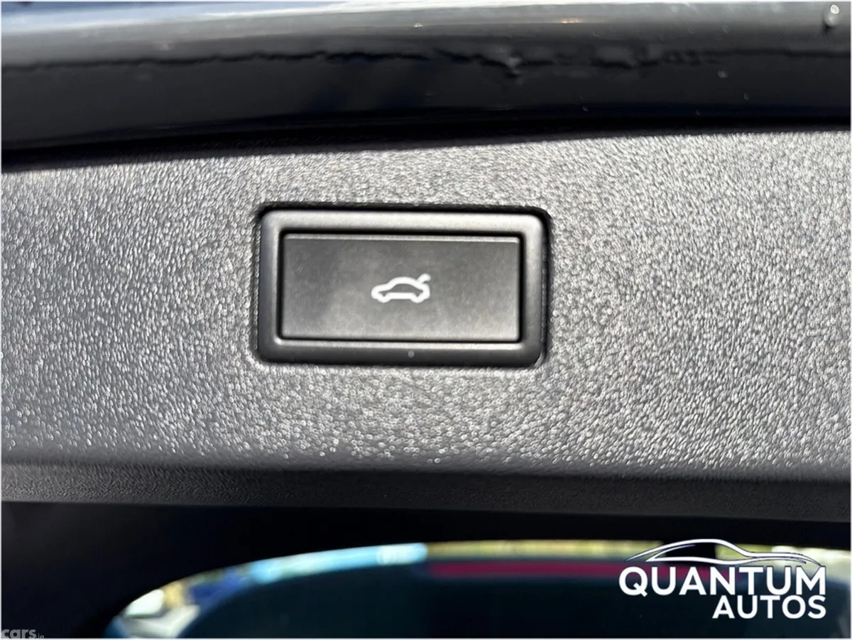 Volkswagen Tiguan SUV, Petrol Plug-in Hybrid, 2025, Grey