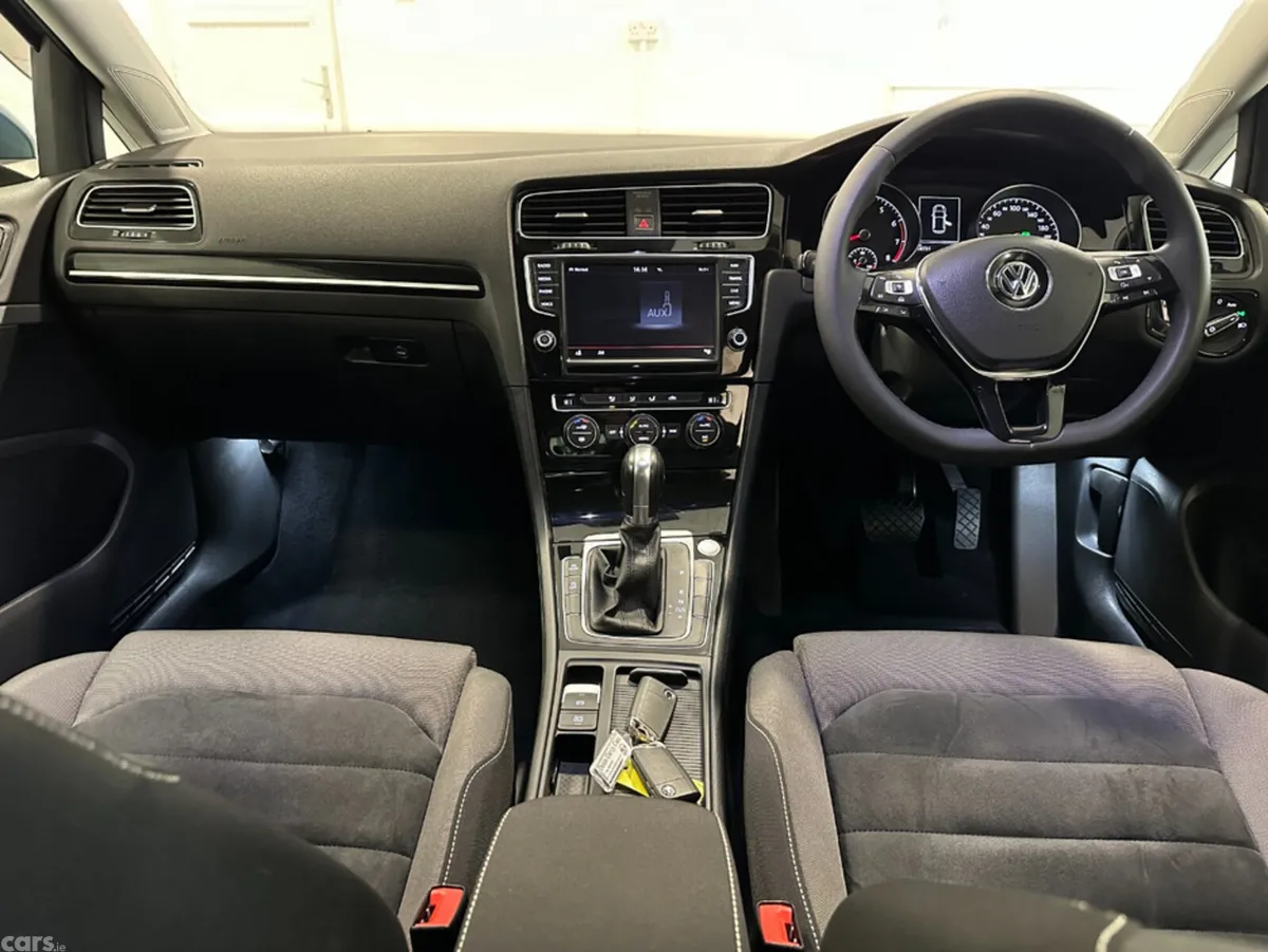 Volkswagen Golf Hatchback, Petrol, 2016, Blue