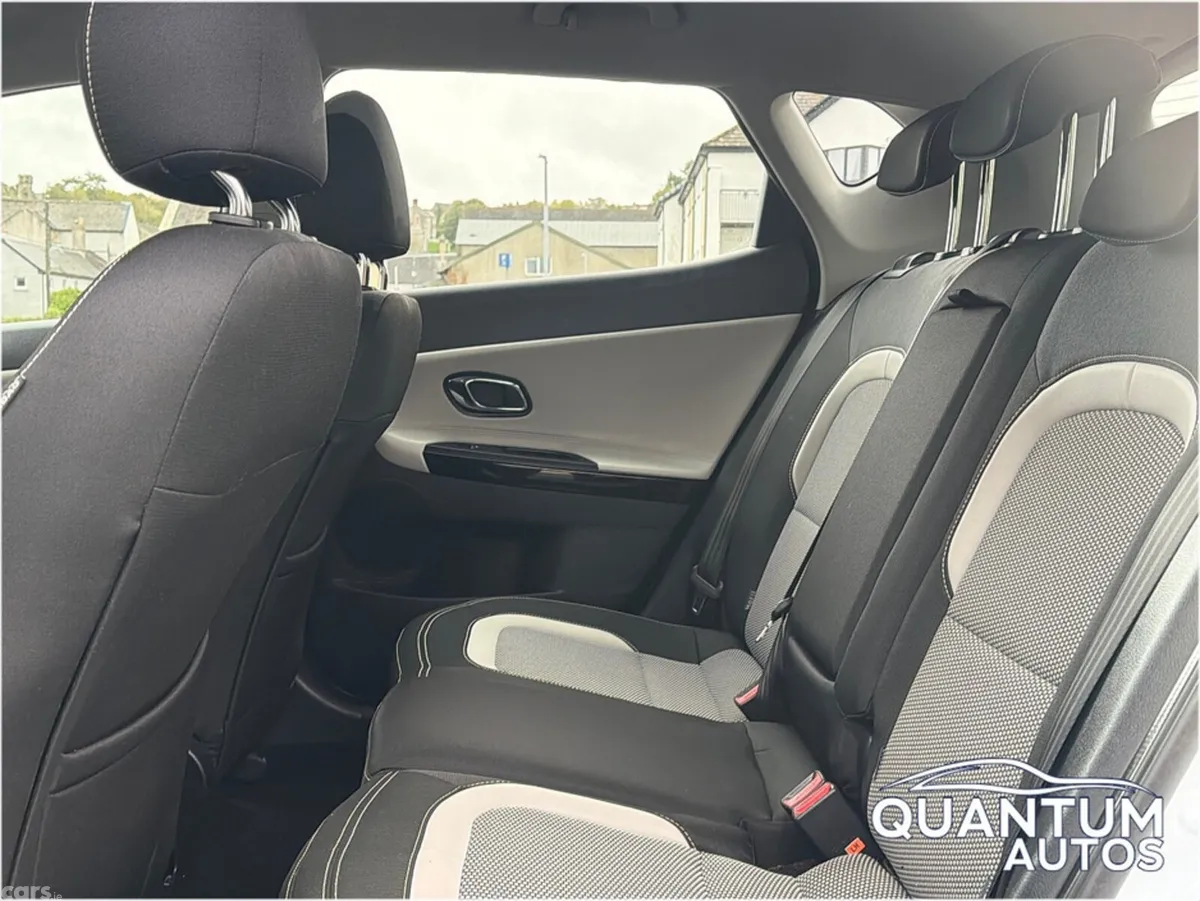 Kia Ceed Hatchback, Diesel, 2016, White